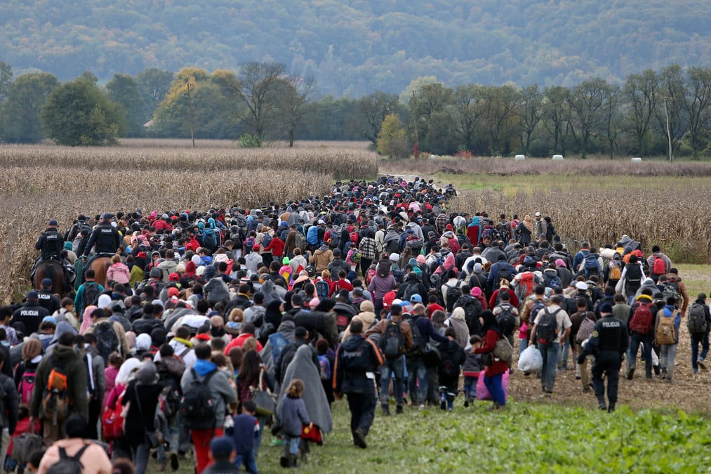La slovenie accorde des pouvoirs supplementaires a l'armee face a l'afflux de migrants