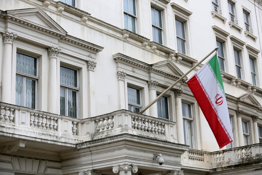 France et iran echangent des ambassadeurs apres des mois de vacance