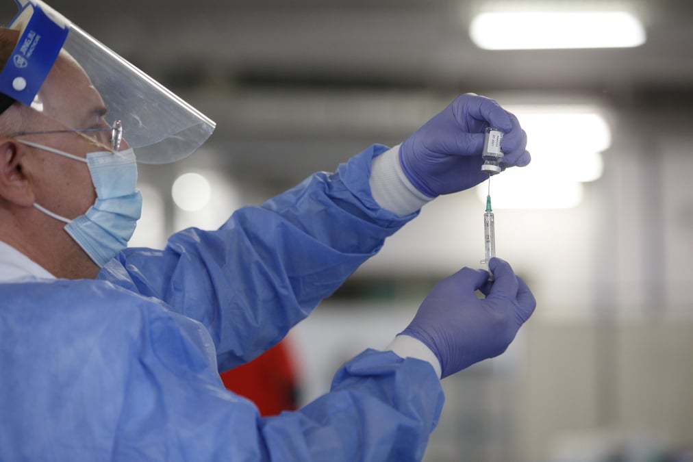 Coronavirus: casse-tete sur la 2e dose apres les restrictions pour le vaccin d'astrazeneca
