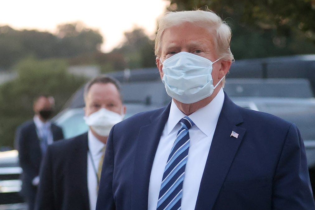Trump gele les negociations sur un plan de soutien a l'economie americaine