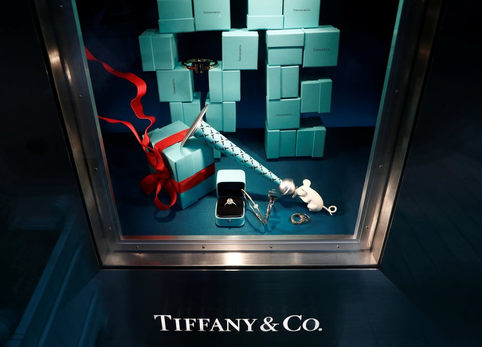 Les actionnaires de tiffany ont approuve l'offre de rachat de lvmh
