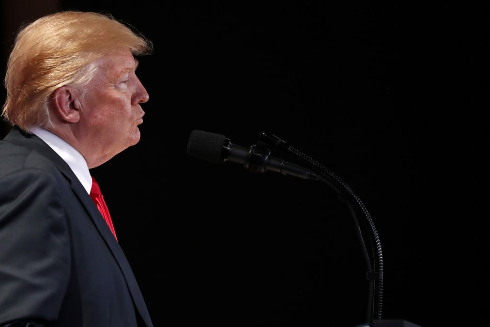 Donald trump ironise sur le "qi tres limite" de robert de niro