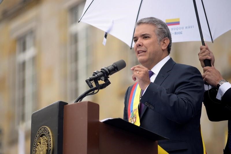 Colombie: investiture de duque, qui veut oeuvrer a l'unite du pays