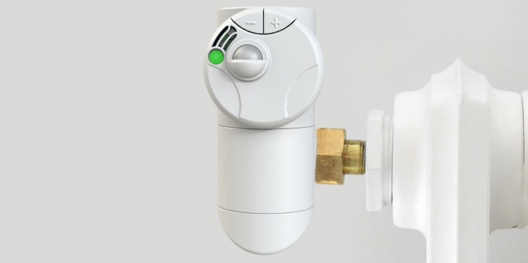Munie de sept capteurs, la tête thermostatique d’Eisox mesure la température, l’humidité ou la luminosité, et gère les plannings de chauffage.