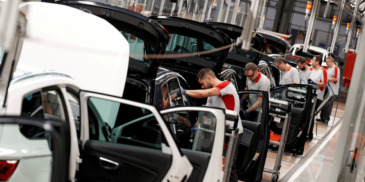 Le marche automobile europeen a continue de baisser en mars, selon l'acea