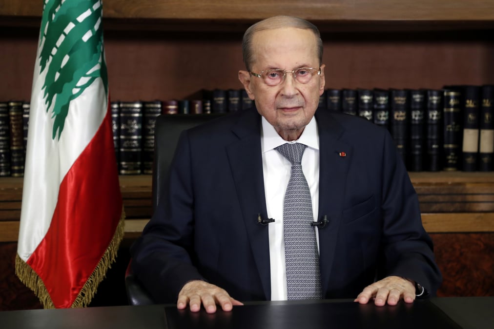 Liban: aoun demande a hariri de former un gouvernement ou de s'en aller