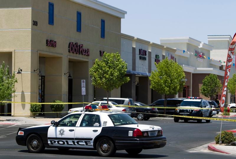 Cinq morts, dont deux policiers, dans une embuscade à Las Vegas
