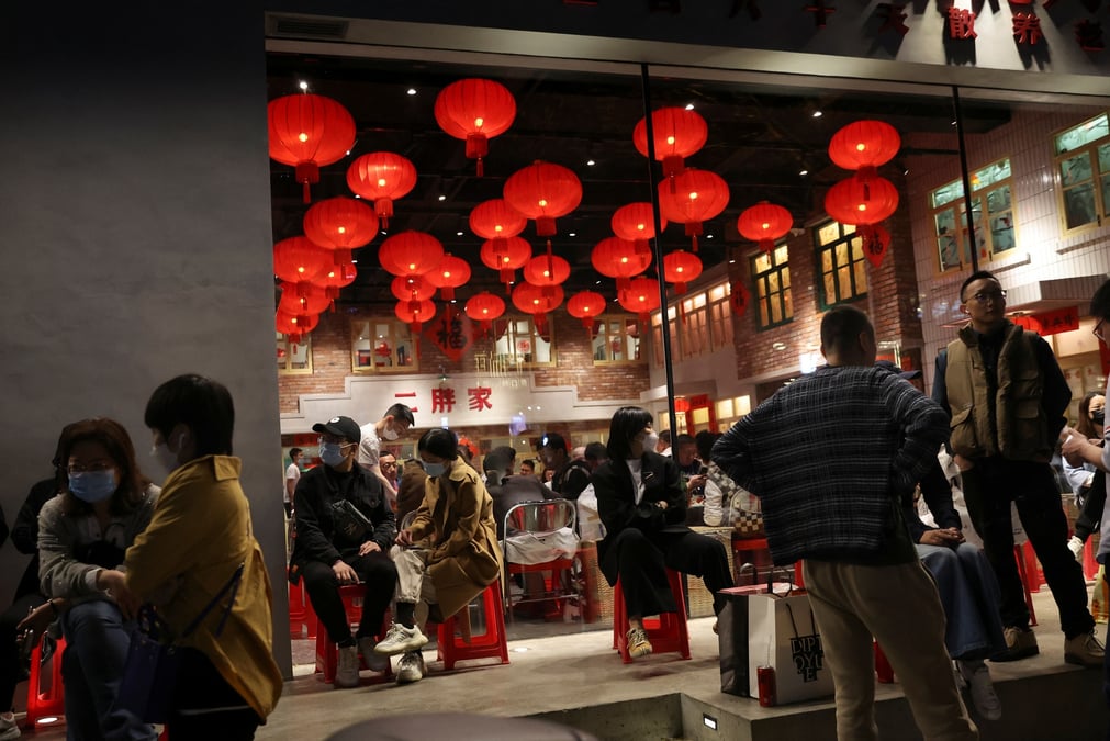 Chine: l'activite economique en net recul en avril avec les confinements