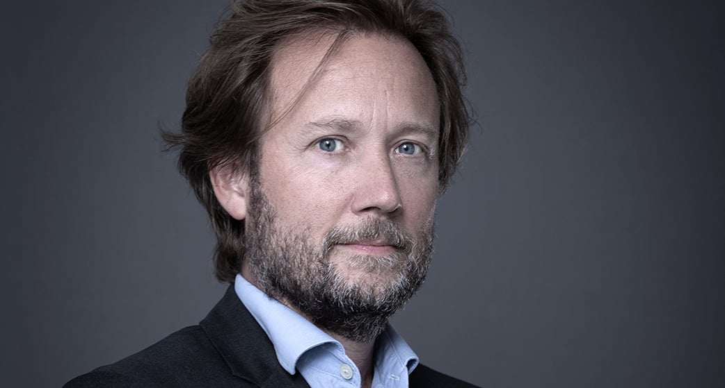 Le président du groupe PS à l'Assemblée nationale milite pour une démarchandisation de la vie en France.