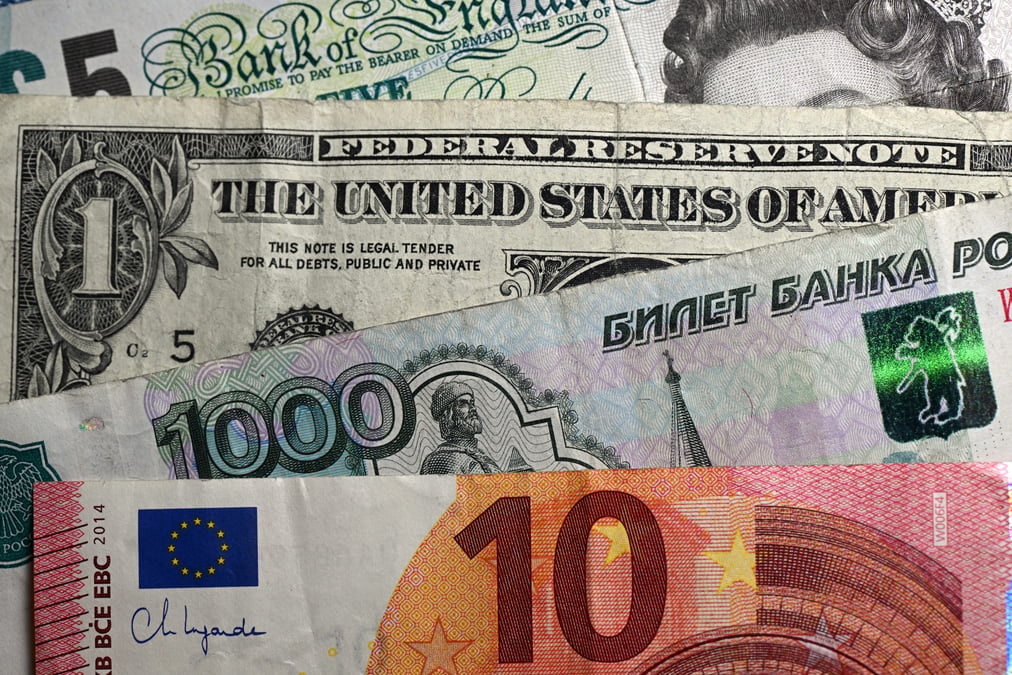A la Bourse de Moscou, à 11h28 locales (08h28 GMT) il fallait en effet débourser 96,9 roubles pour obtenir un dollar, ce mercredi.