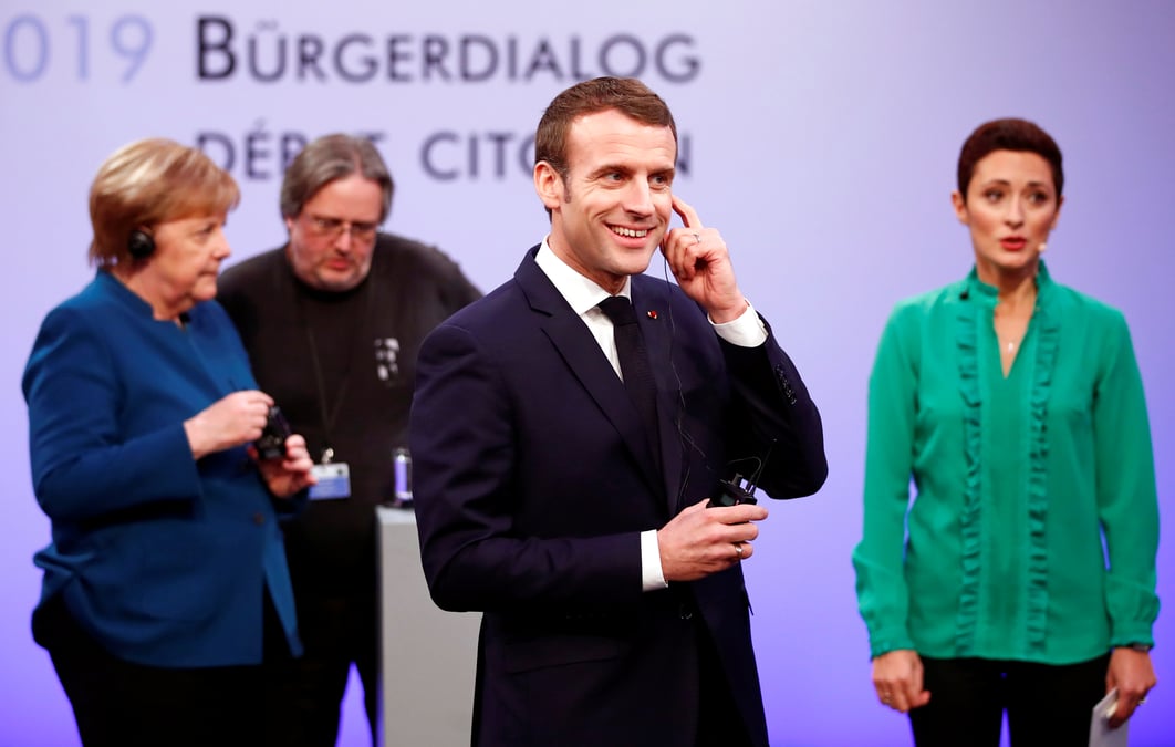 Macron pour une "difficile" articulation economique avec l'allemagne