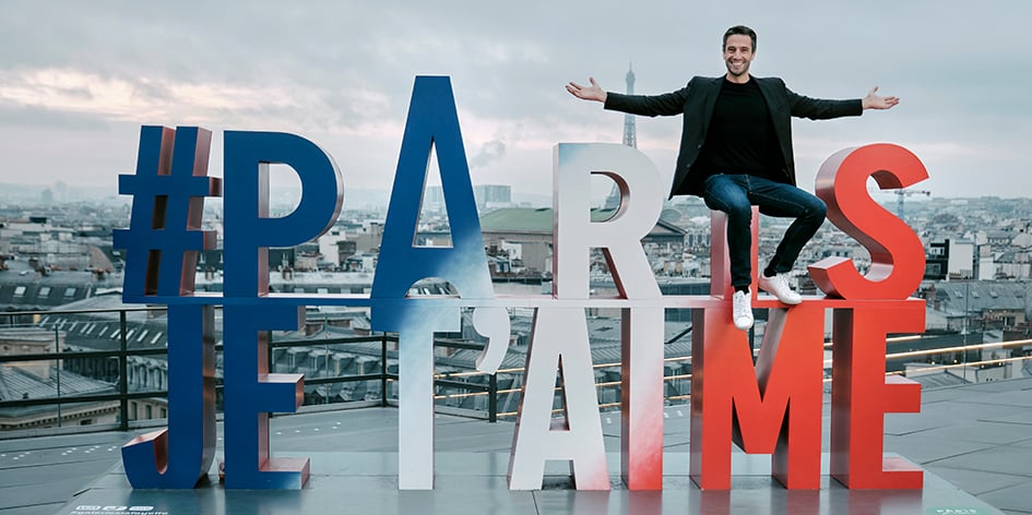 Tony Estanguet sur la terrasse des Galeries Lafayette Paris Haussmann, le 19 décembre.