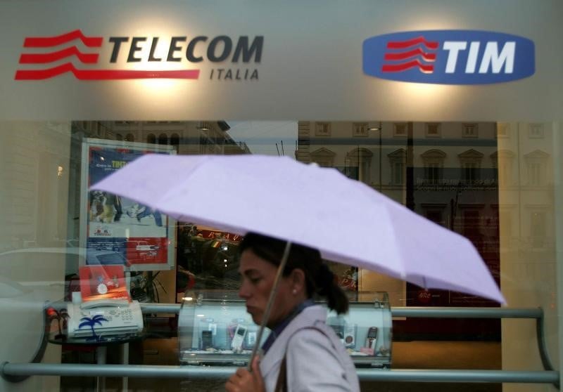 Grupo Oi lorgne les parts de Telecom Italia dans Tim