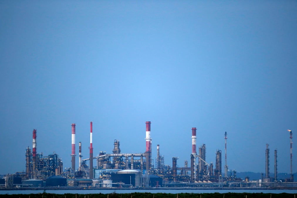 Pas d’amelioration significative des cours du petrole en vue pour 2016