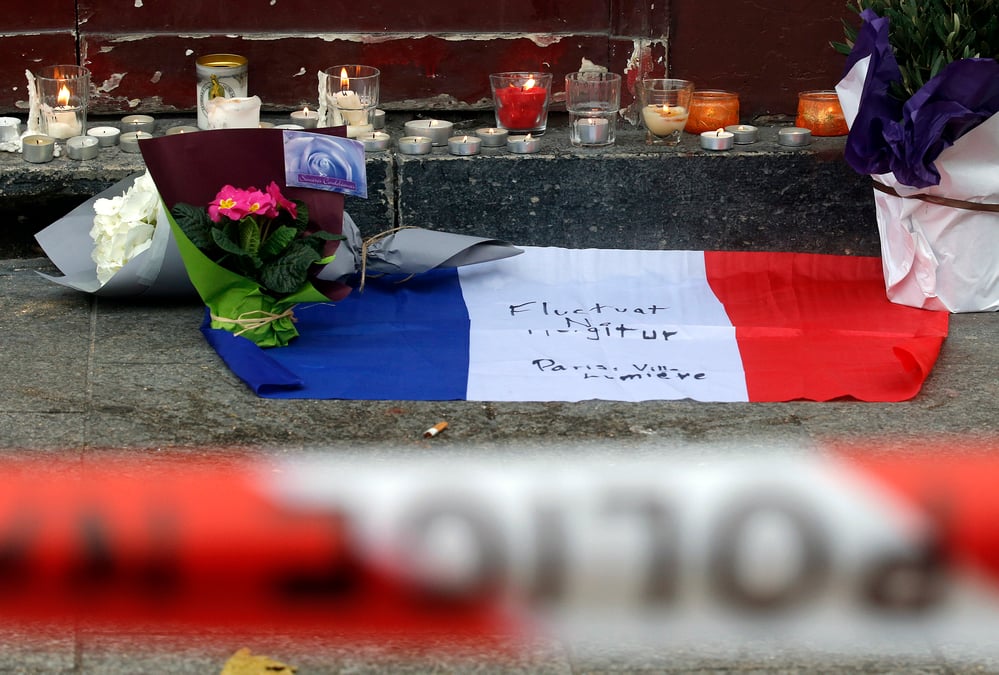 Au moins 129 morts et 392 blesses dans les attentats a paris et a saint-denis