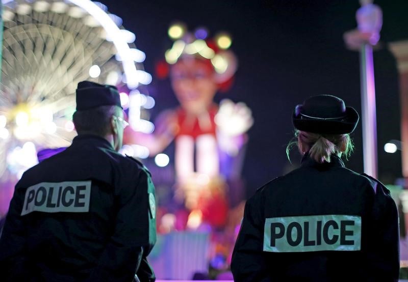 Le carnaval de nice place sous tres haute surveillance