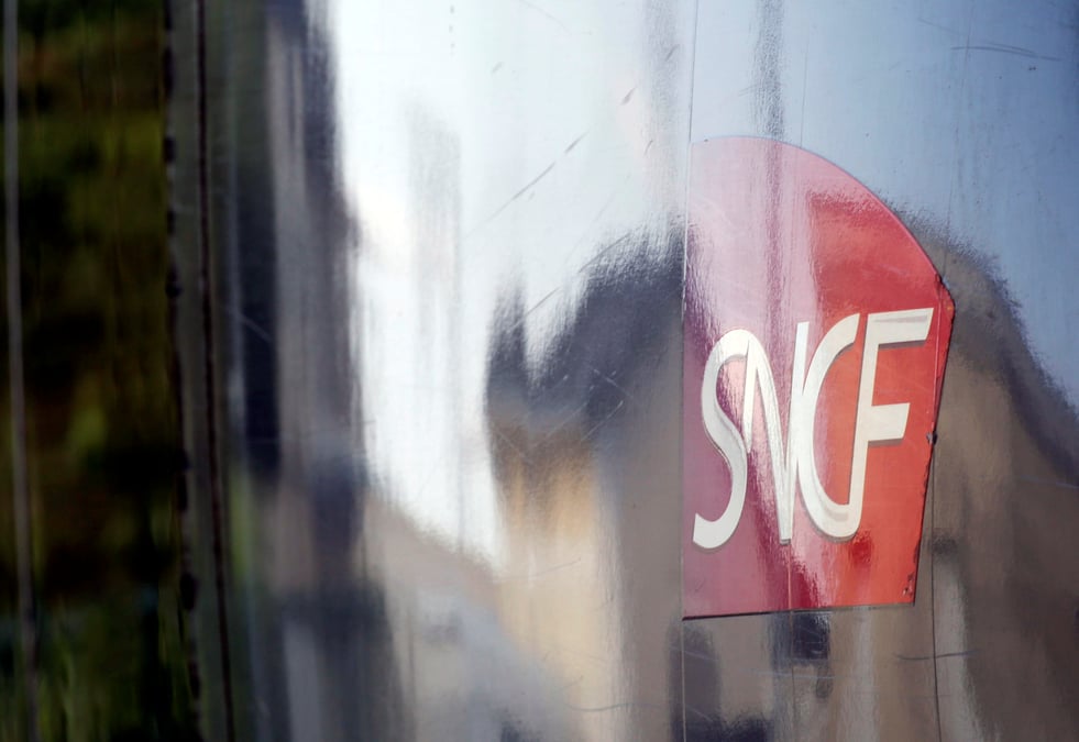 Les syndicats radicaux toujours aux manettes a la sncf