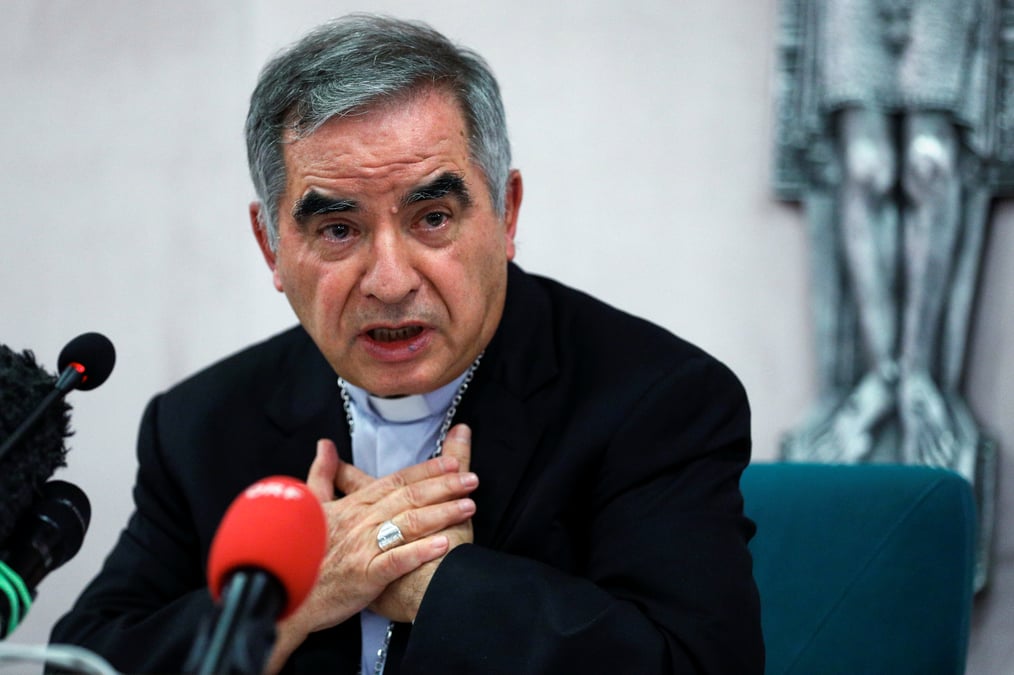 Le cardinal becciu, demis de sa fonction au vatican, dement toute malversation