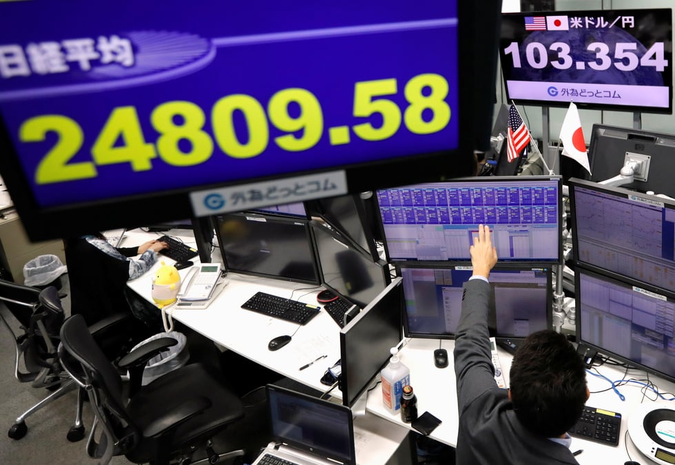 La bourse de tokyo termine en hausse