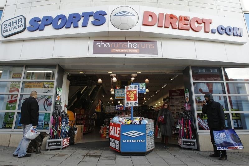 Le britannique sports direct pourrait s'implanter en france