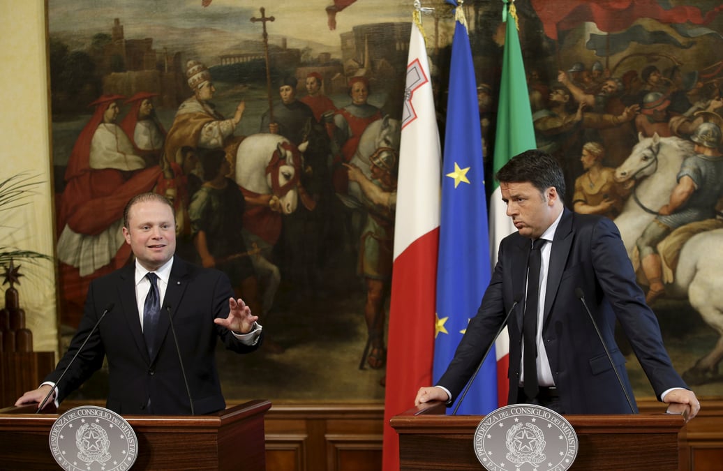 Malta et l'italie au secours de deux autres navires en detresse