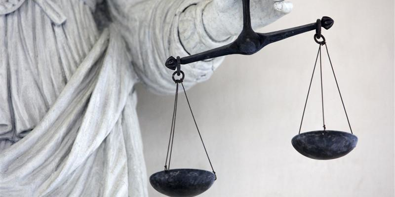 L'UN DES JUGES DU TRIBUNAL ARBITRAL DE L'AFFAIRE TAPIE PLACÉ EN GARDE À VUE