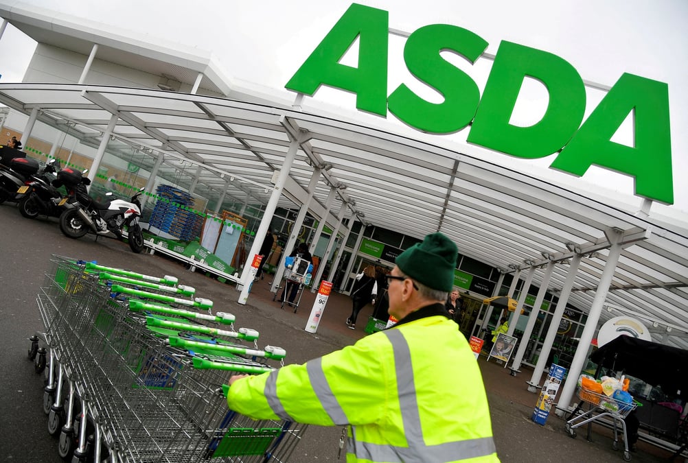 Photo d'archives d'un magasin asda a londres, en grande-bretagne. /photo prise le 28 avril 2018/reuters/toby melville