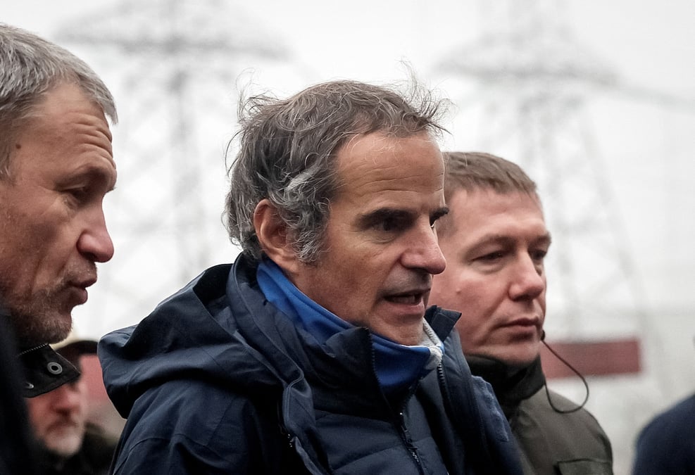 Rafael mariano grossi visite la centrale nucleaire de tchernobyl
