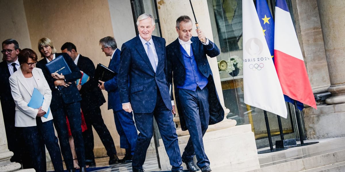 Le locataire de Matignon n'est pas à l'aise avec l'idée de faire travailler les gens sans les rémunérer (Photographie prise le 23 septembre 2024 à Paris).