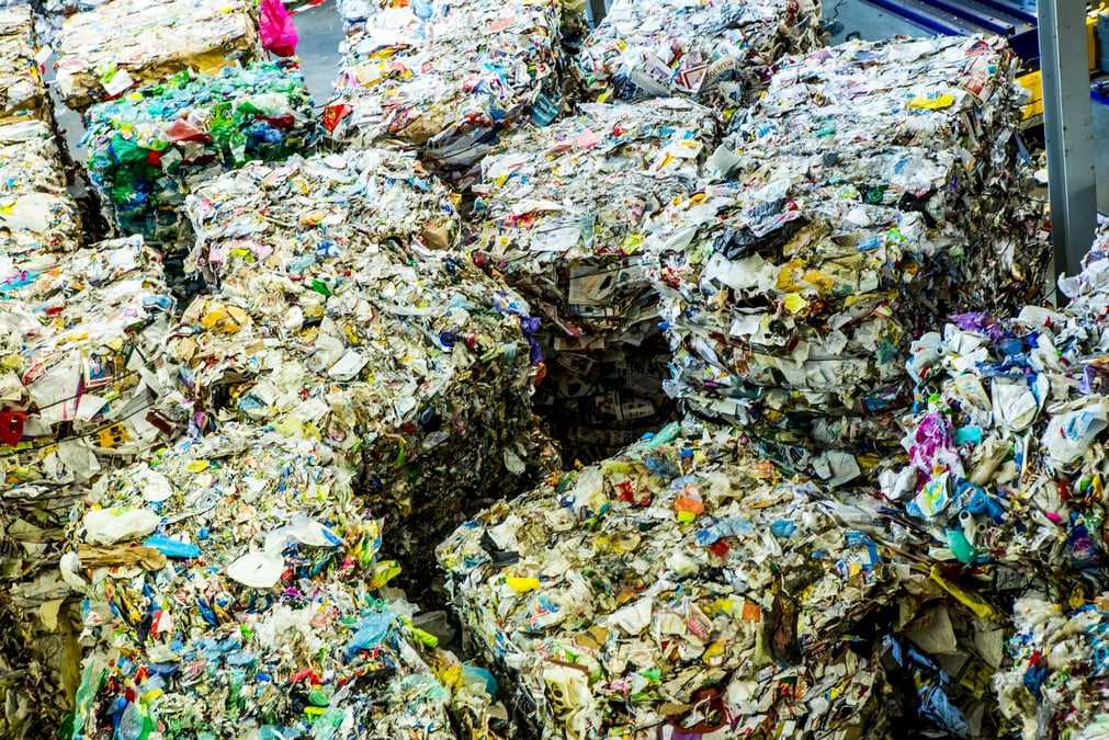 Déchets en papier, recyclage, déchetterie,