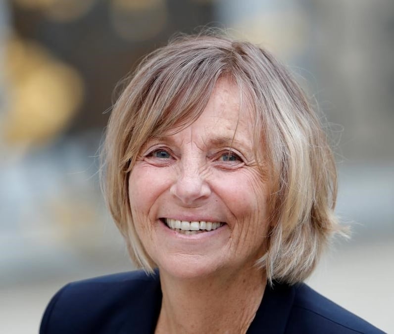 De sarnez "pas accro au pouvoir" mais pas demissionnaire