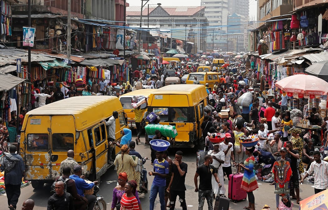 Nigeria Nigéria Lagos population démographie foule commerce trafic routes circulation Afrique