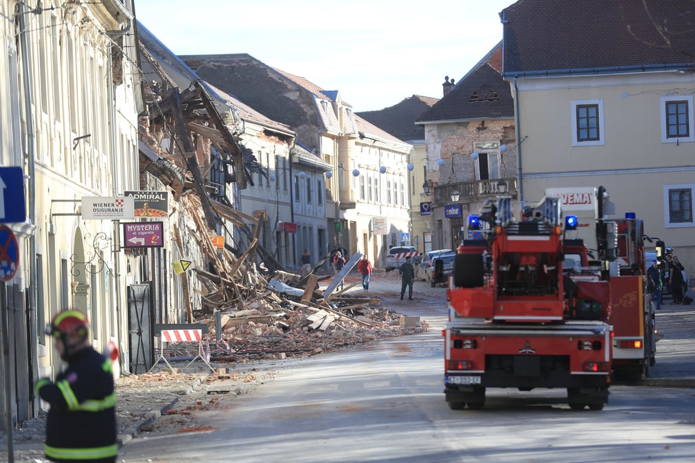 Un mort et de nombreux blesses signales apres un seisme en croatie