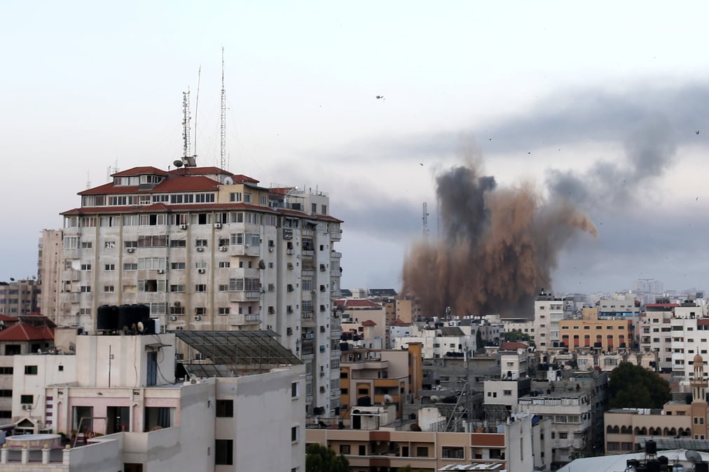 Israel et le hamas intensifient leurs bombardements, des dizaines de morts