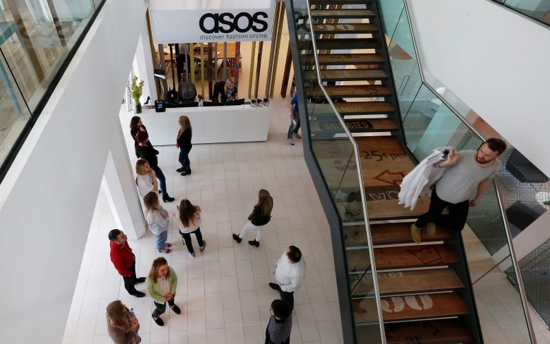 ASOS déçoit avec ses ventes, le titre chute 