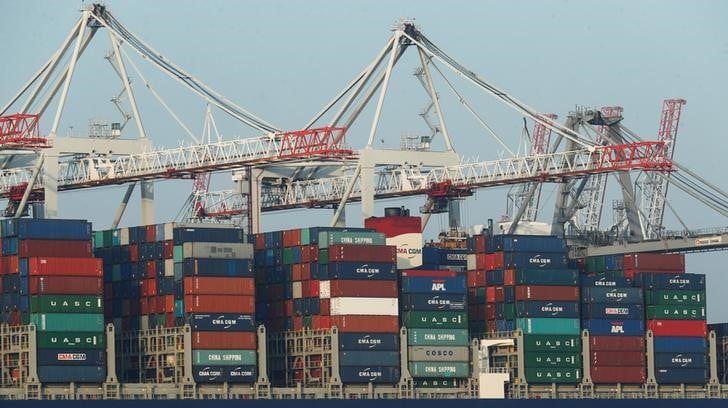 Excedent commercial meilleur que prevu en fevrier dans la zone euro