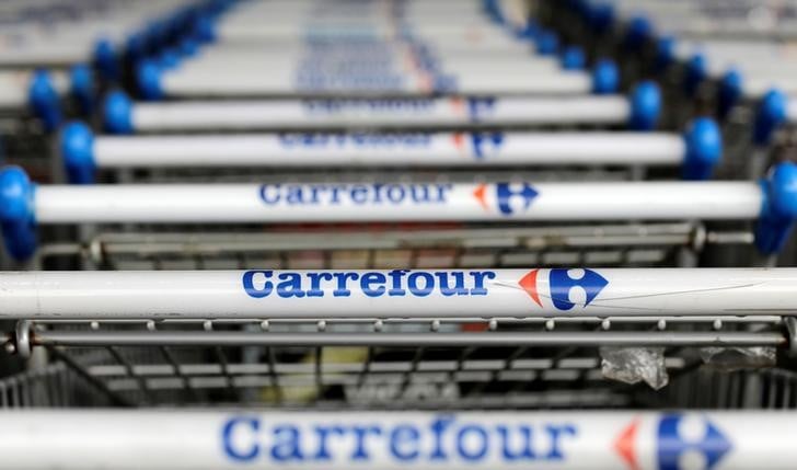 Carrefour decroche en bourse apres son alerte sur resultats