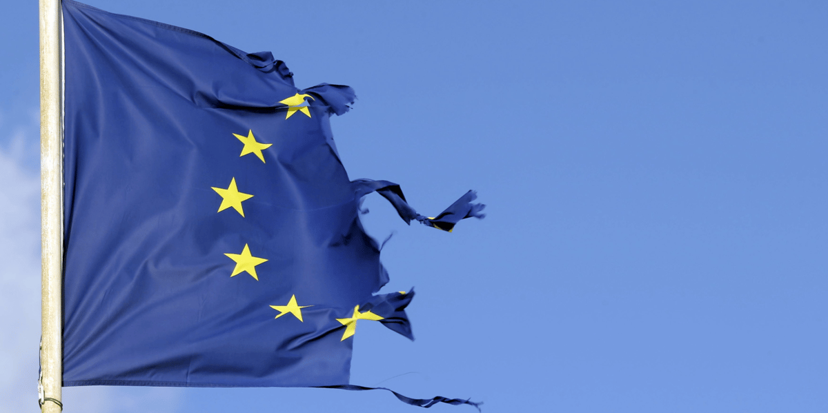 Union européenne, drapeau, flag, déchiré, torned,