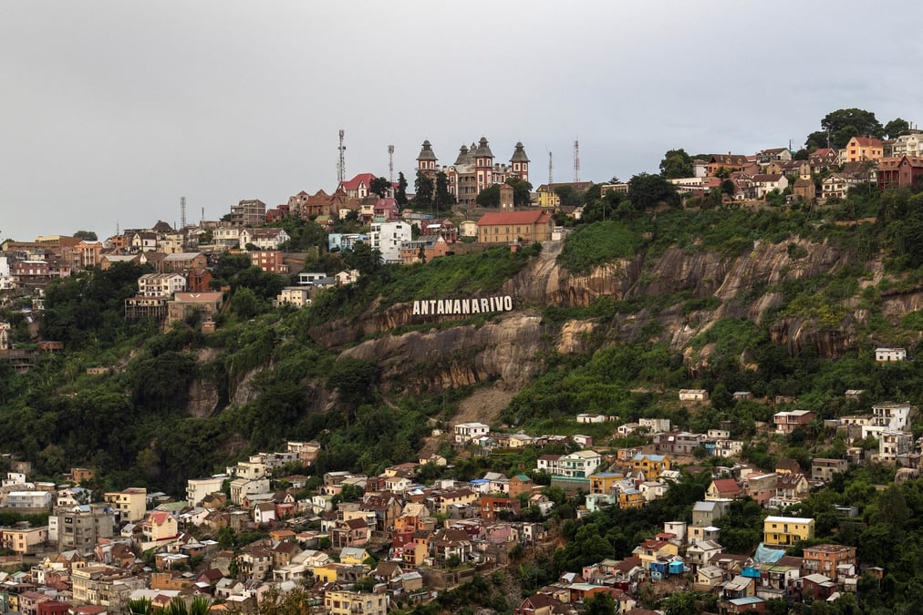 Vue generale d'une colline a antananarivo, madagascar