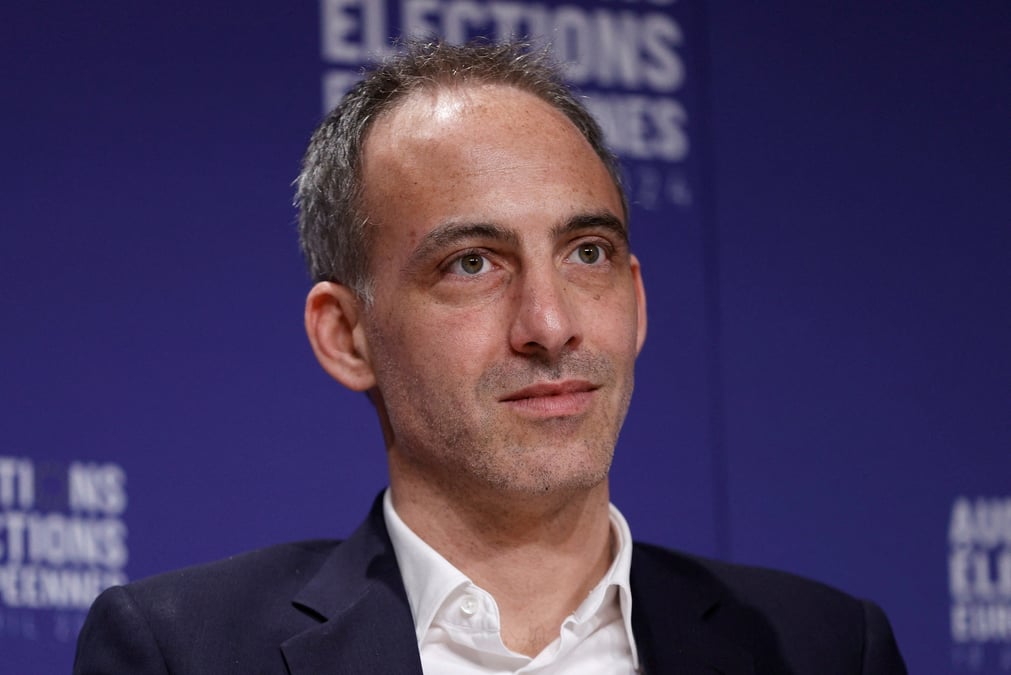 Les entrepreneurs francais recoivent les candidats aux elections europeennes a paris