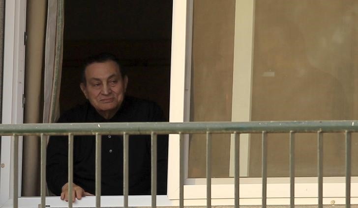 Hosni moubarak va etre rejuge pour la mort de manifestants
