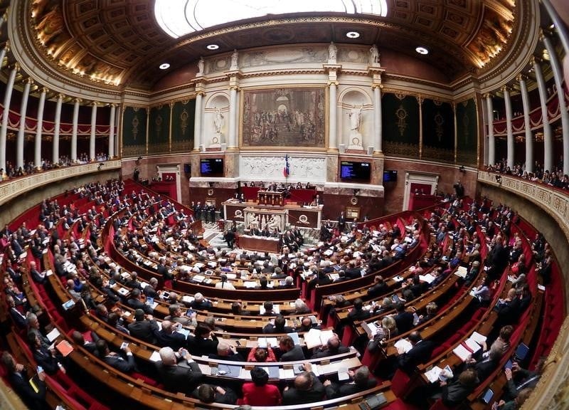 Lr et udi ne voteront pas une eventuelle censure de gauche