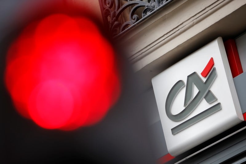 Credit agricole et le cac 40 en hausse a la mi-seance