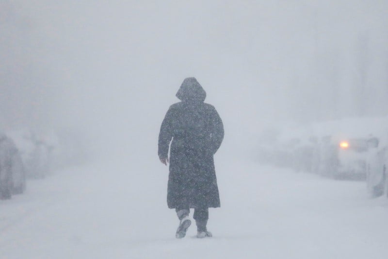 Le nord-est des usa paralyse par la neige et le blizzard