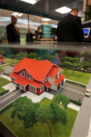 2010-05-26T095233Z_01_APAE64P0RFM00_RTROPTP_3_OFRBS-FRANCE-LOGEMENT-VENTES-CONSTRUCTION-20100526.JPG