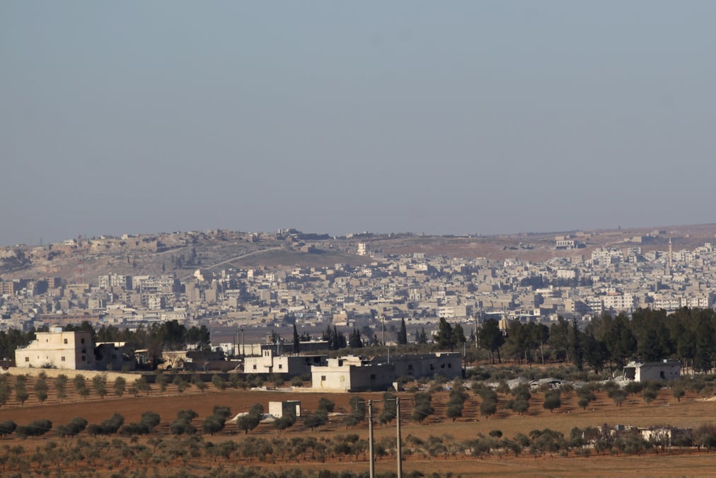 Combats en syrie alors que s'engagent des negociations a geneve
