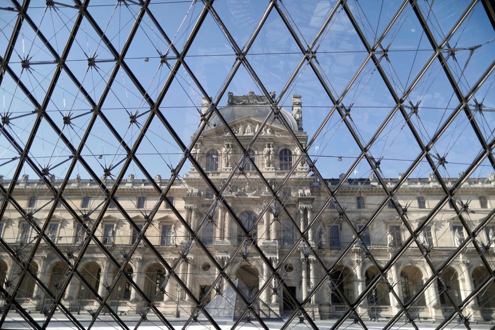 Louvre rouvre au public