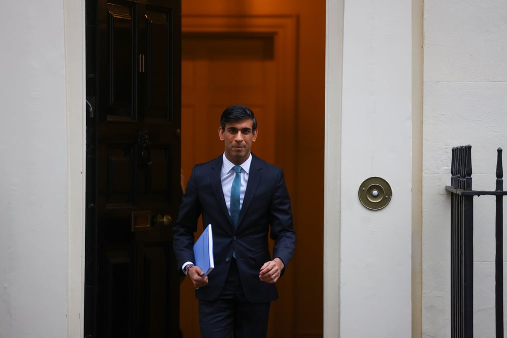 Le gouvernement britannique prevoit un emprunt record en 2020/2021