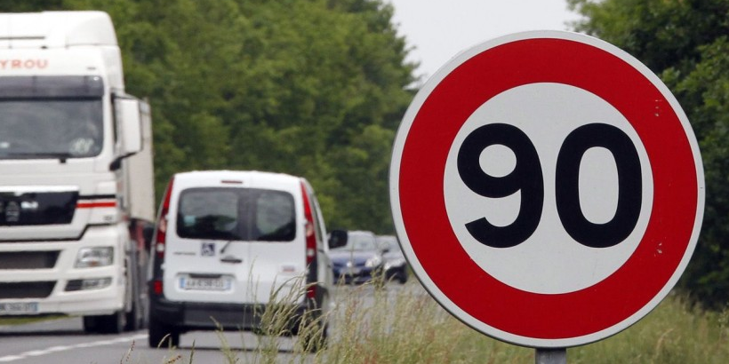panneaux avertisseurs de radars