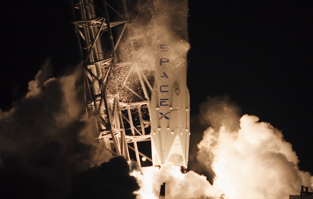 Lancement reussi pour spacex mais echec de la recuperation du lanceur